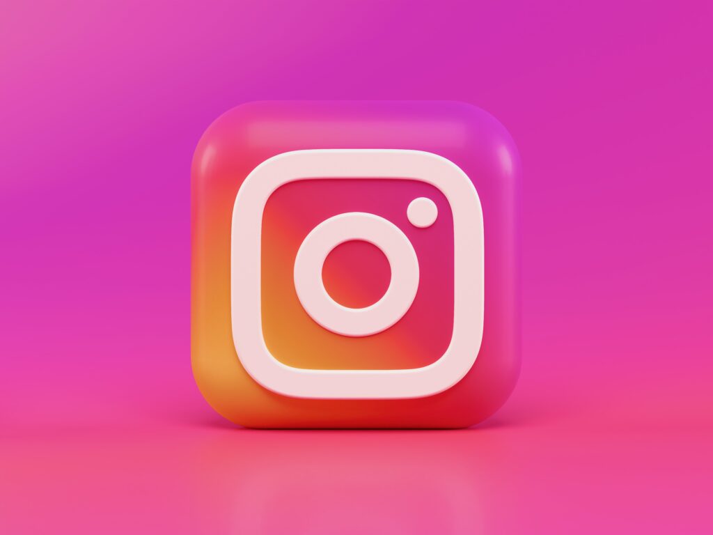 INSTAGRAM community manager